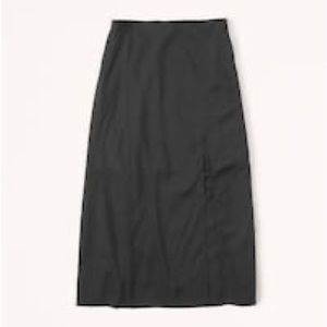 Abercrombie & Fitch midi slit skirt